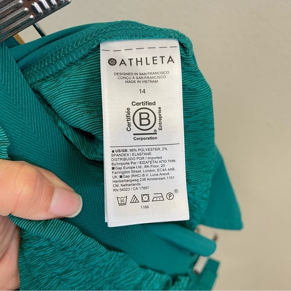 Athleta Teal Echo Wide Leg Cropped Pull On Sporty Pants Size 14 NWT - Picture 10 of 10